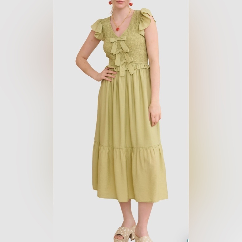 NWT Blu Pepper Light Olive Midi Dress with Stretch Size Large